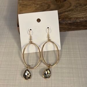 Gold plated drop earring / dangles